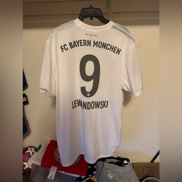 RARE 19/20 Fc Bayern Munich #9 Robert Lewandowski jersey AUTHENTIC - Picture 2 of 6